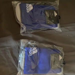 Fotbollsstrumpor  - Oanvänd fotbollsstrumpor, 40 kr st