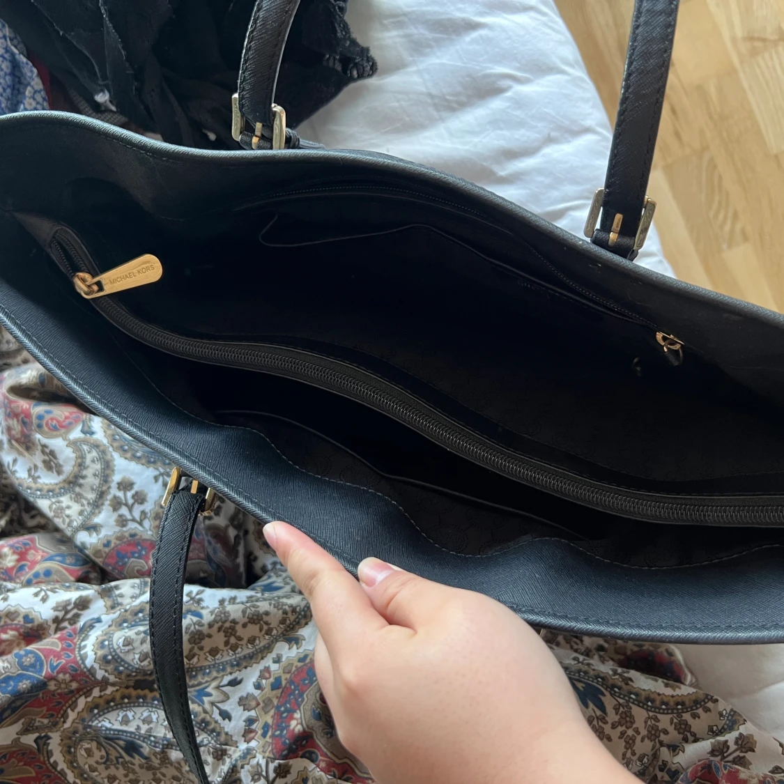 Michael Kors väska  - 90