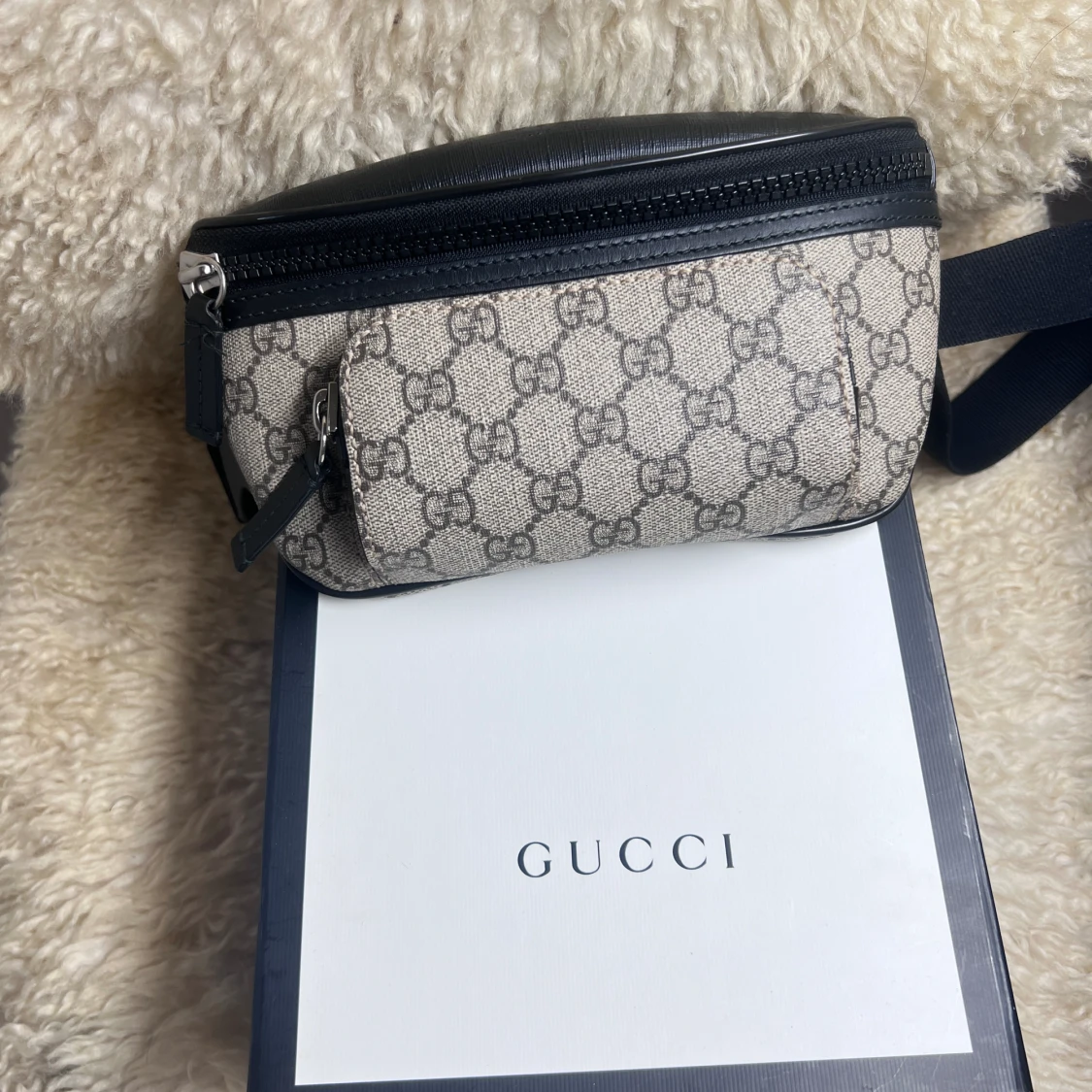 Gucci magväska - 91