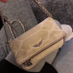 Zadig väska  - Ljusrosa, beige zadigväska, köpt för 2500