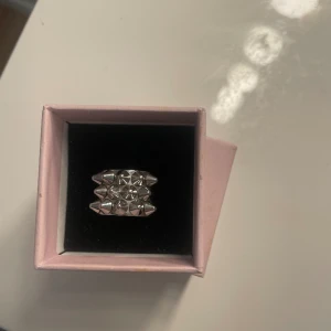 Edblad smycken silver  - Bra skick! Inte så använda