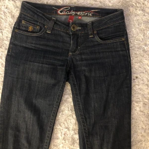 Lågmidjade jeans - Knappt använda! ⭐️ Raka i benen! Skriv för fler bilder