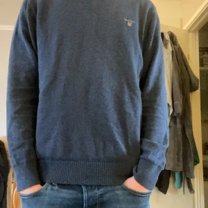 Gant tröja - Säljer denna stickade gant tröja❗️Den är använd men i mycket bra skick❗️ 