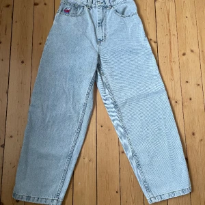 Polar Big Boy Jeans - Ett par riktigt snygga Polar big boys i storlek xxs. Säljer för att dom är för små. Skick 10/10 inga defekter alls priset går att ändras! 