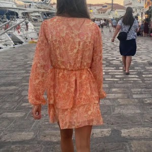 Klänning  - sommarklänning, endast använd två gånger, skriv för fler bilder🫶🏼🫶🏼