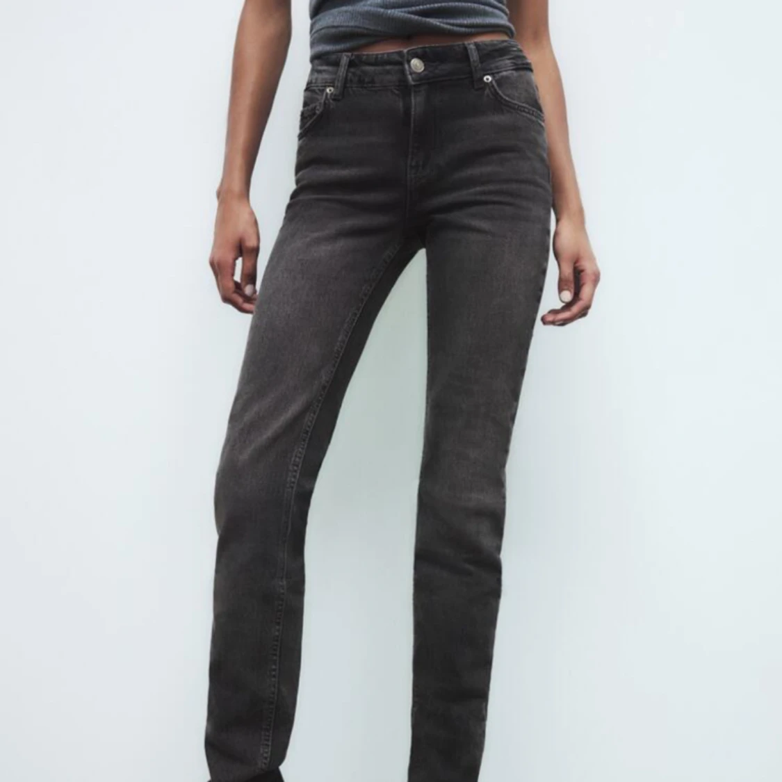 Zara straight low waisted jeans