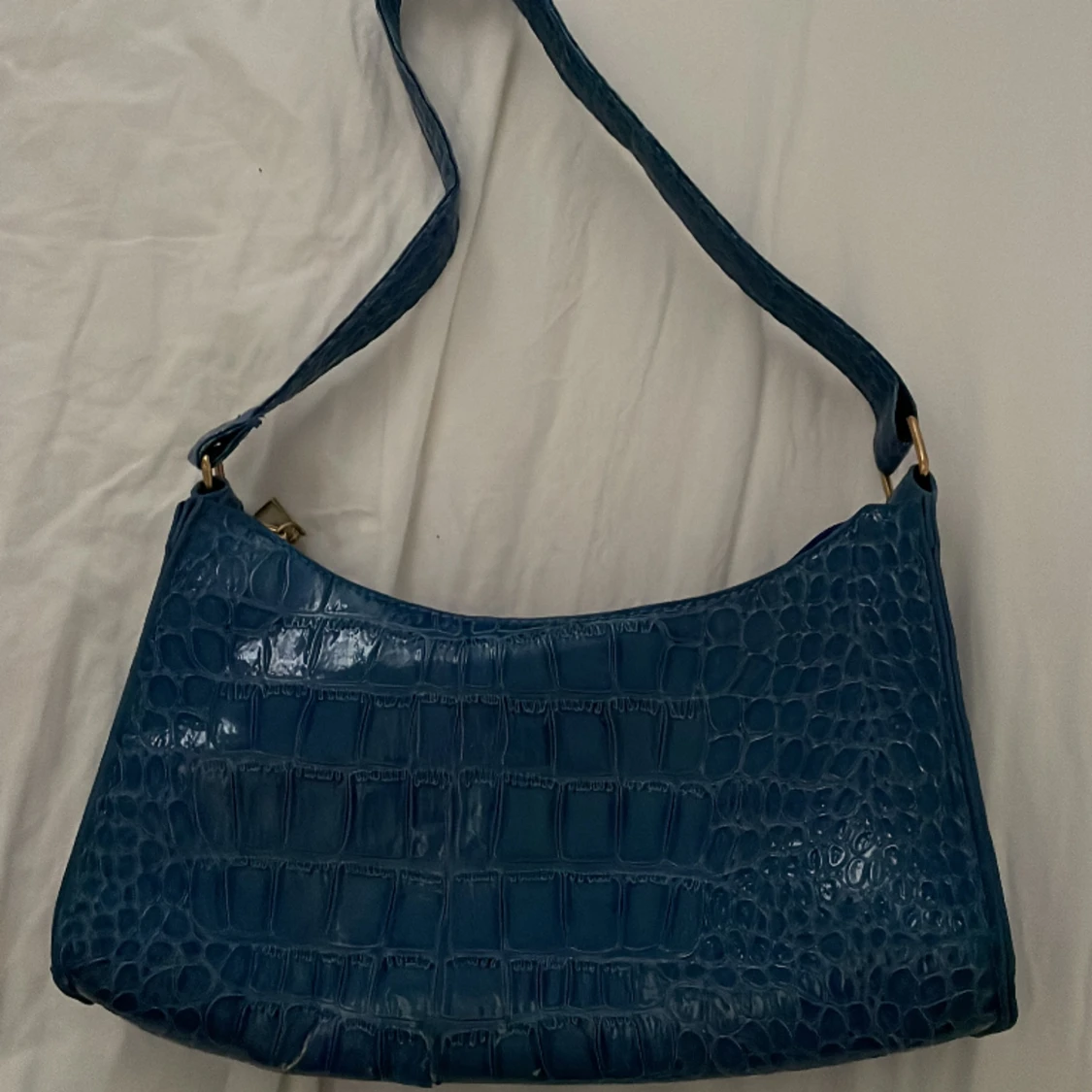 Blå Snakeskin axelväska  - 90