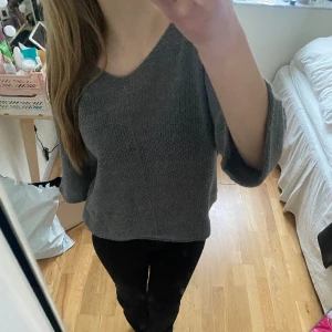 Tröja med trekvartsärm - Jättefin tröja, aldrig använd❣️storlek l/xl men passar även mig som har s