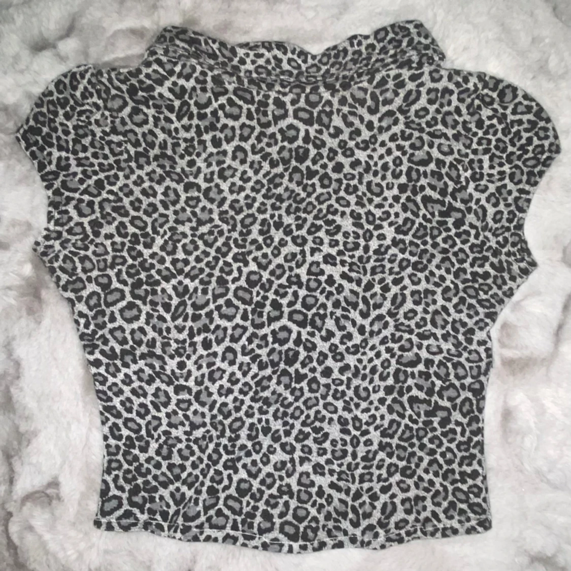 Gullig leopard print top - 90