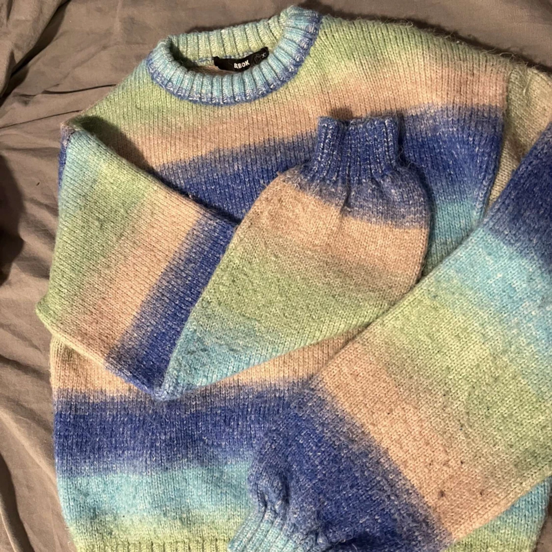 Stickad regnbågig - 90