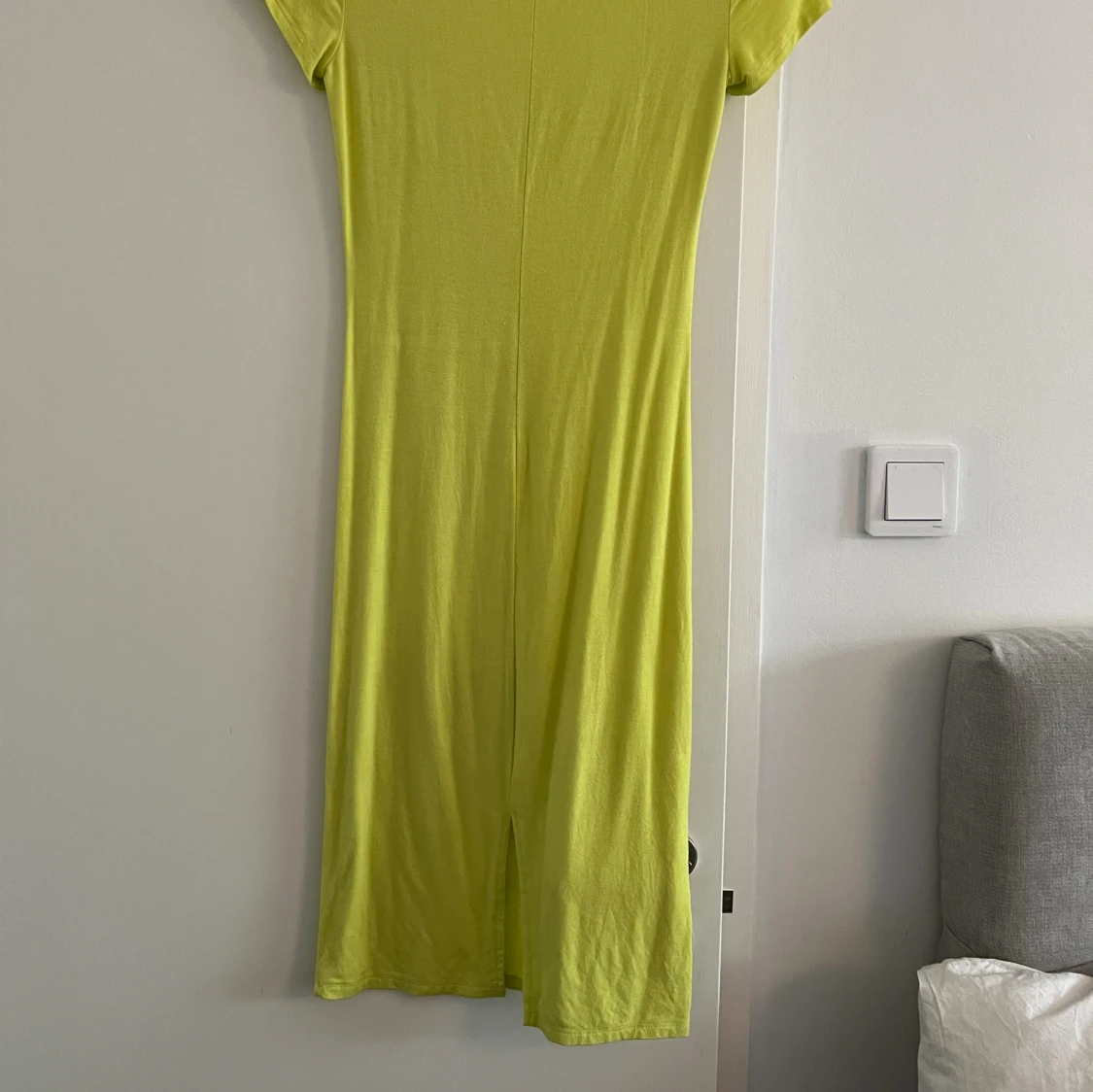 Klänning med slitt - 91