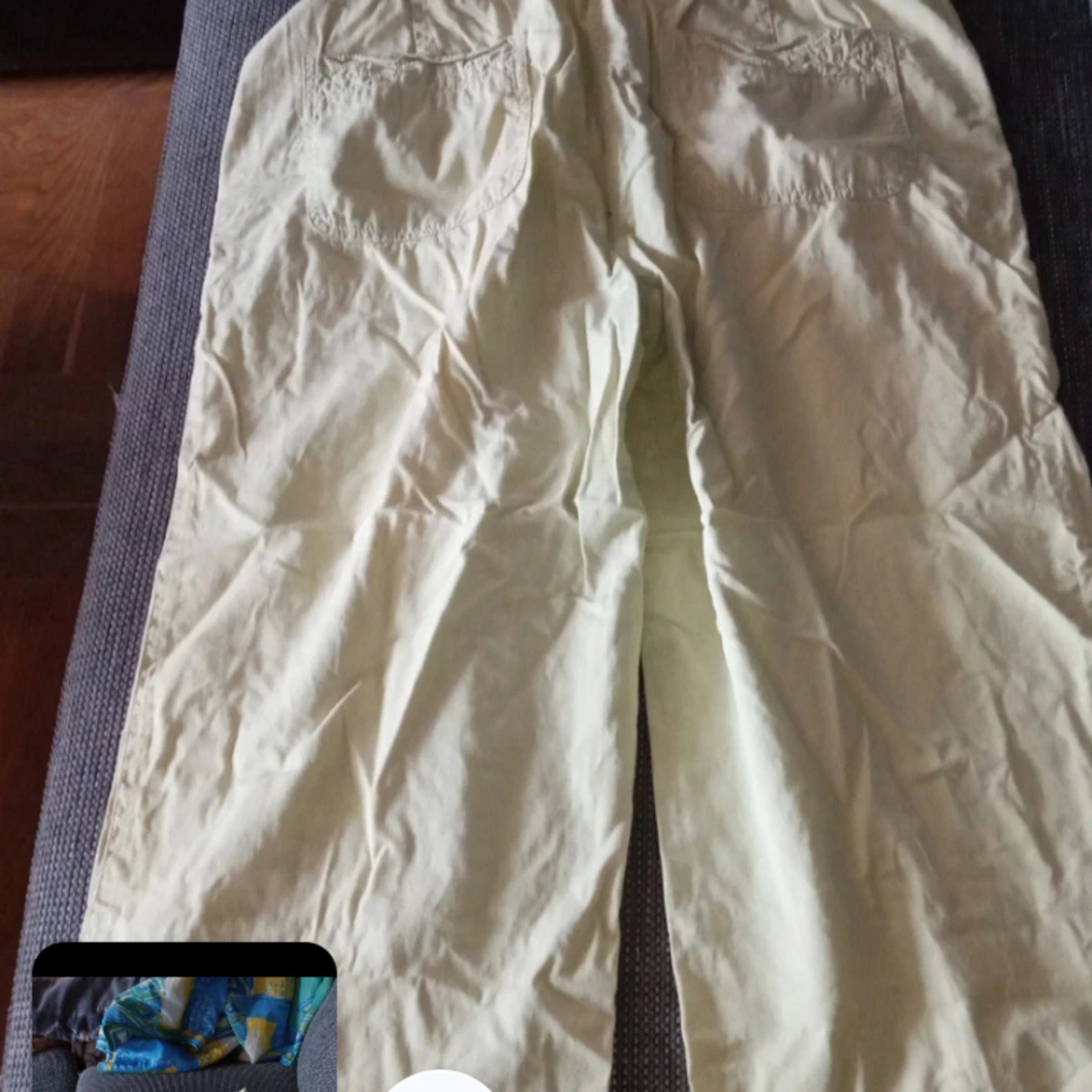 Halvlånga byxor stl L - 91