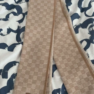 LV halsduk - LV halsduk 