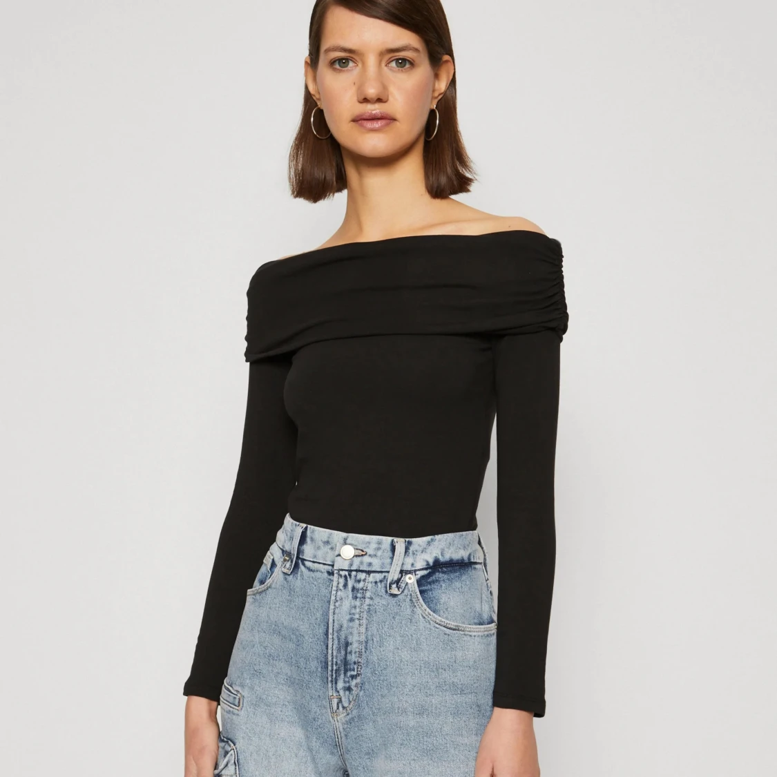 Off shoulder tröja- EVEN & ODD