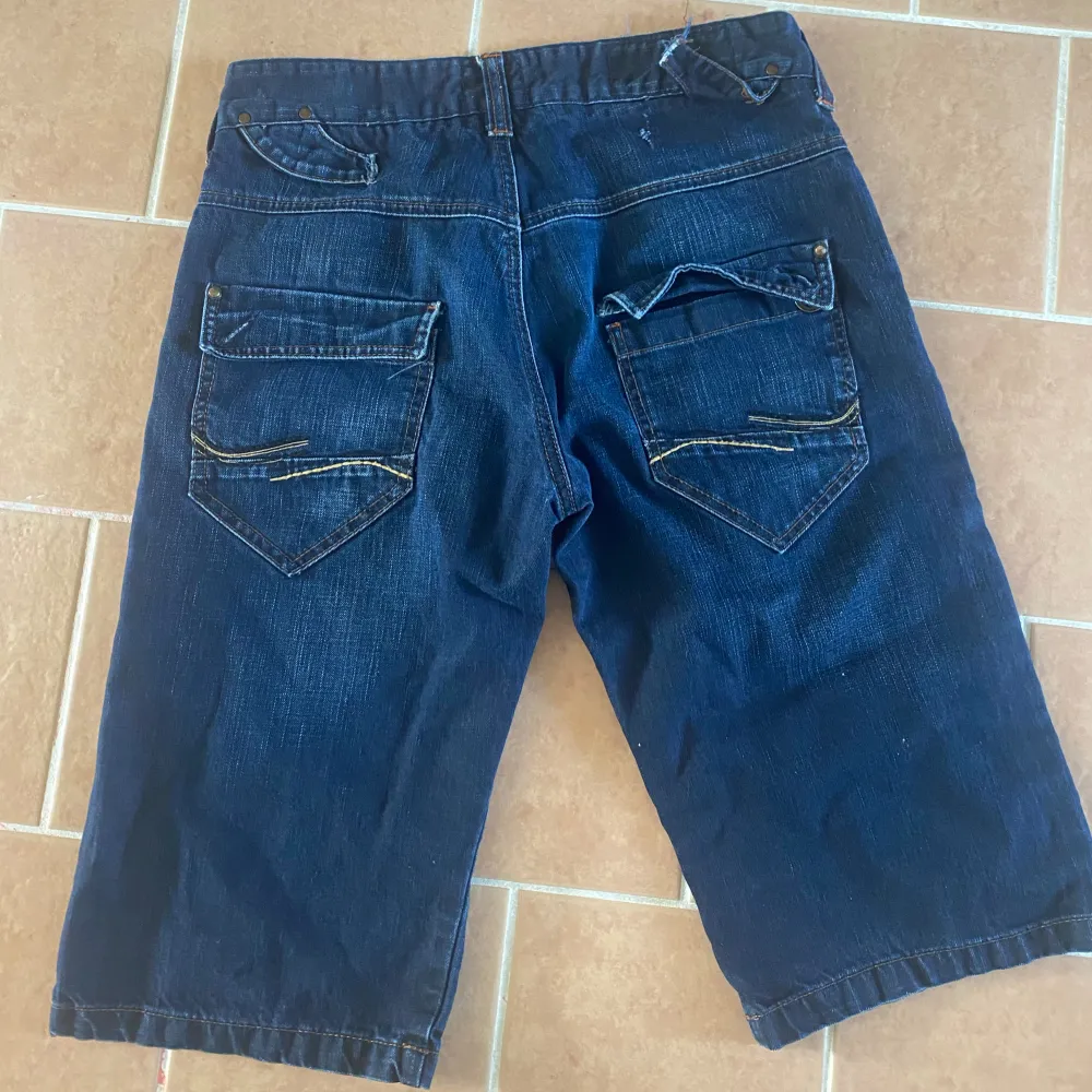 Snygga jeansshorts för sommaren. Shorts.