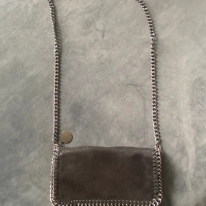 Stella McCartney crossbody väska - Bra skick vintage Stella McCartney väska