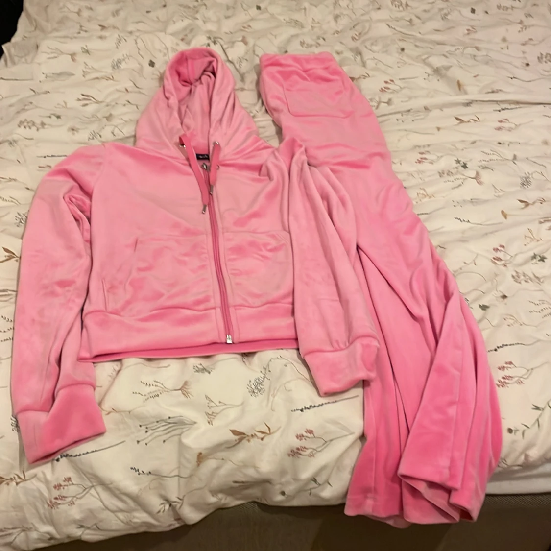 Gina tricot mjukisdress 