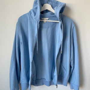 Huvtröja - Huvtröja från H&M. Aldrig använt