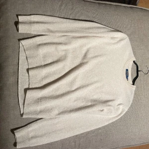 Polo Ralph Lauren -  En polo Ralph Lauren tröja i full Kashmir  nypris 3000 mitt pris 1500kr 