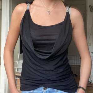 Snyggt linne  - Så så snyggt linne, skitnöjd t utgång💕