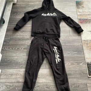 Hoodrich tracksuit st.M - En oanvänd Hoodrich tracksuit i storlek M