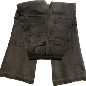 Balenci hoodie, Rick owens cargos. - Bundle