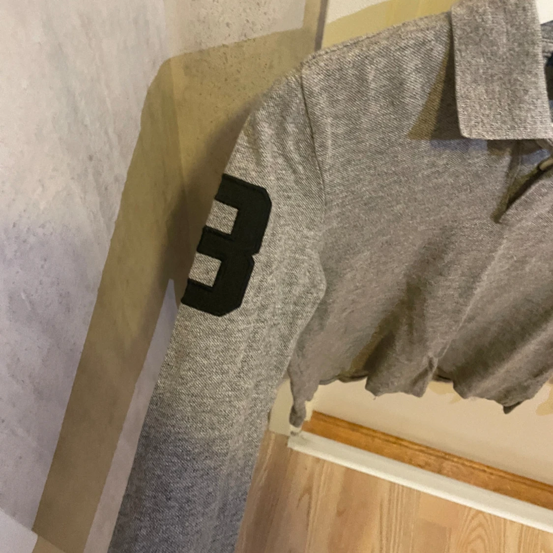 Grå polo piké  - 90