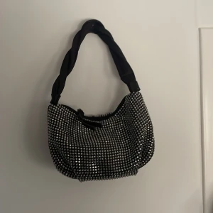 Väska - Väska från Zara! I nyskick, knappt använd. 