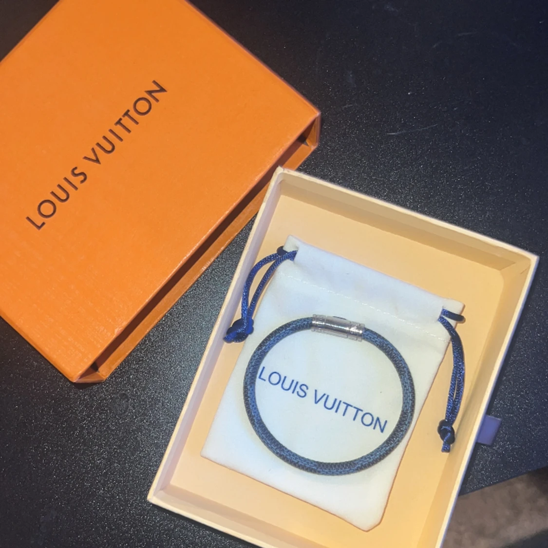 Luis Vuitton Armband