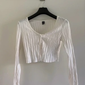 Tröja - Lånarnas tröja/kofta. 