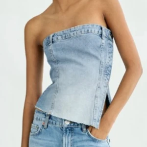 Denim korsett - Denim korsett från ZARA, bara använt en gång men den är för stor för mig.  