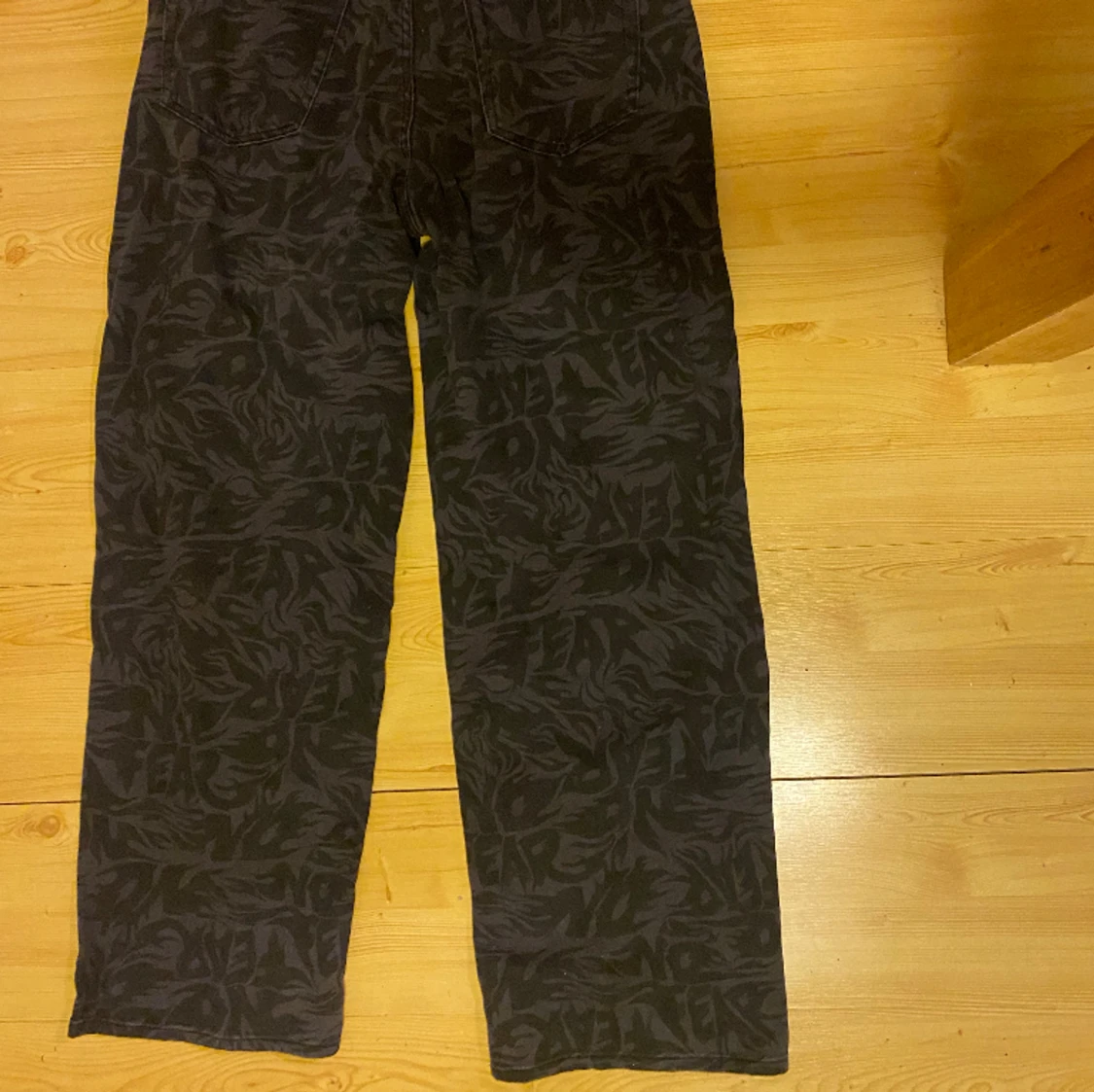 ”Baggy” jeans, print *no fear* - 90