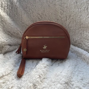 Polo  Necessär   - Helt ny aldrig använd necessär från Beverly Hills Polo Club  Perfekt storlek ❤️