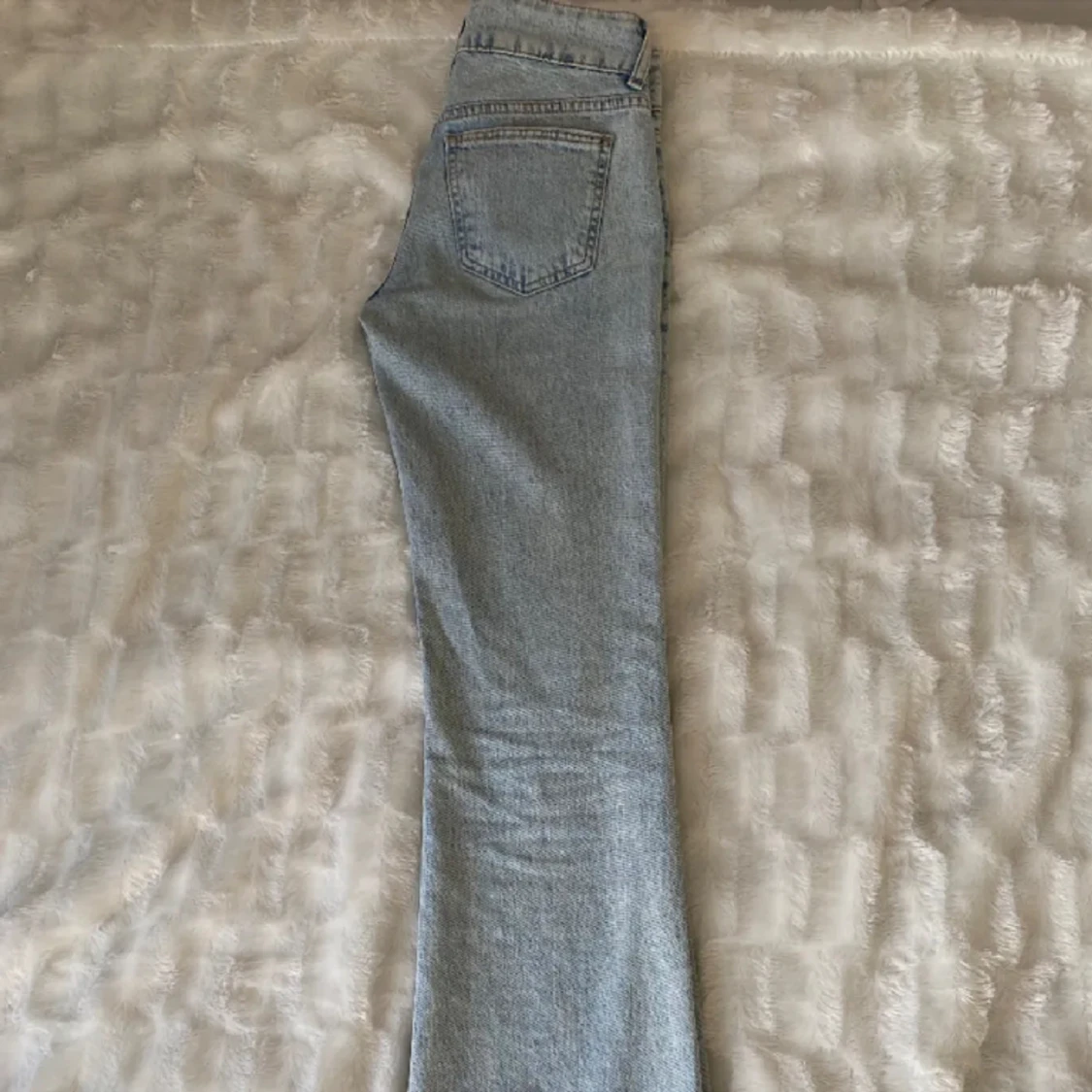 Ljusblå jeans  - 91