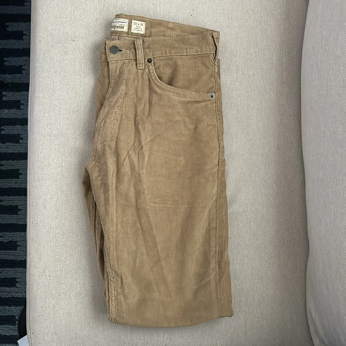 Patagonia M's Organic Cotton Corduroy Jeans - Reg - Mojave Khaki