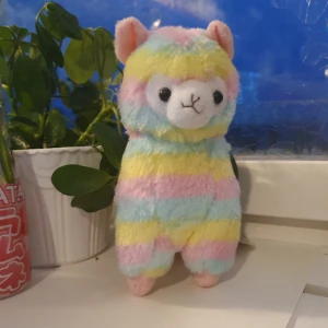 Amuse plushie - Alpaca plushie från Amuse☺️ cirka 20 cm hög.