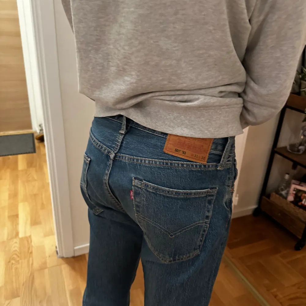 Blå Levis jeans, 501 ’93 Storlek 31, 32. Jeans & Byxor.