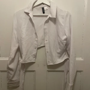 Tröja! - Skjort/kavaj/tröja, jätte snygg🩷