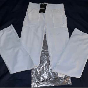 Juicy byxor babyblå  - Helt nya.