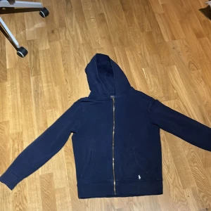 Ralph lauren zip up - Bra skick. Lite sun faded. 