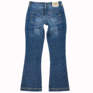 Lowwaist bootcut jeans - Midja: 86/87cm innerben: 80cm Nmr: 252