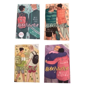 heartstopper serien - hearstopper 1, 2, 3, 4 - 50 kr/st, pris kan dock diskuteras - bra kvalitet, ser ut som ny - böckerna är på engelska