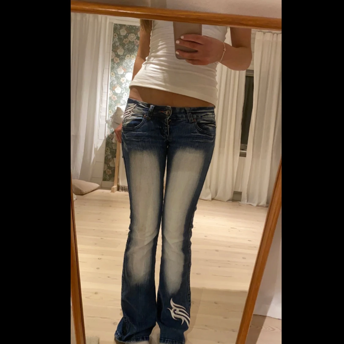 Low waist jeans