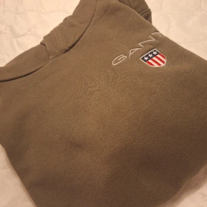 Gant tröja - Bra skick.Storlek 158-164.