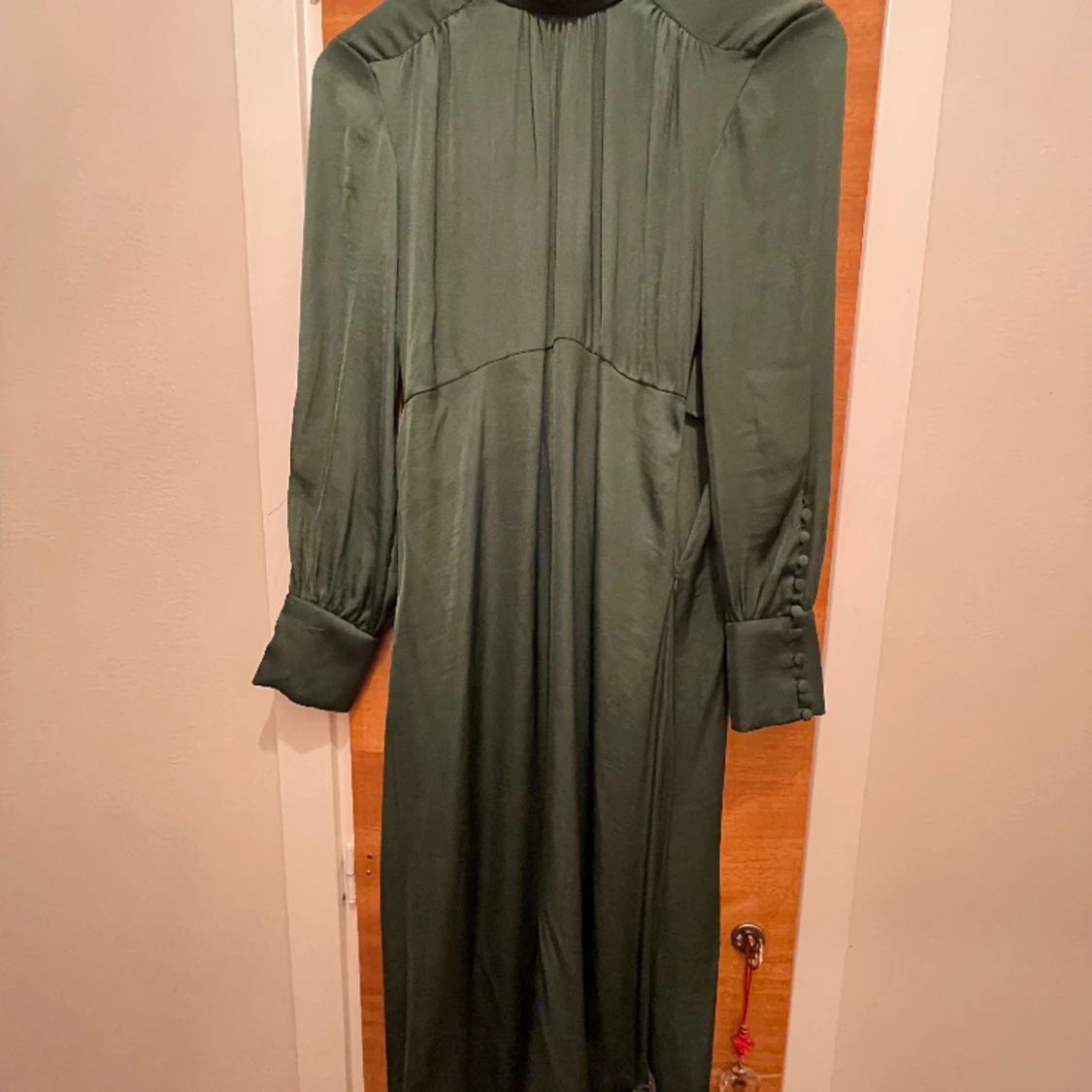 Mörkgrön klänning - ZARA  - 91