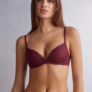 Intimisimi Gioia Bh - Jättefin bh i den trendiga Gioia modellen! (Super push-up) Jättebra skick!  Nypris ungefär 400kr 