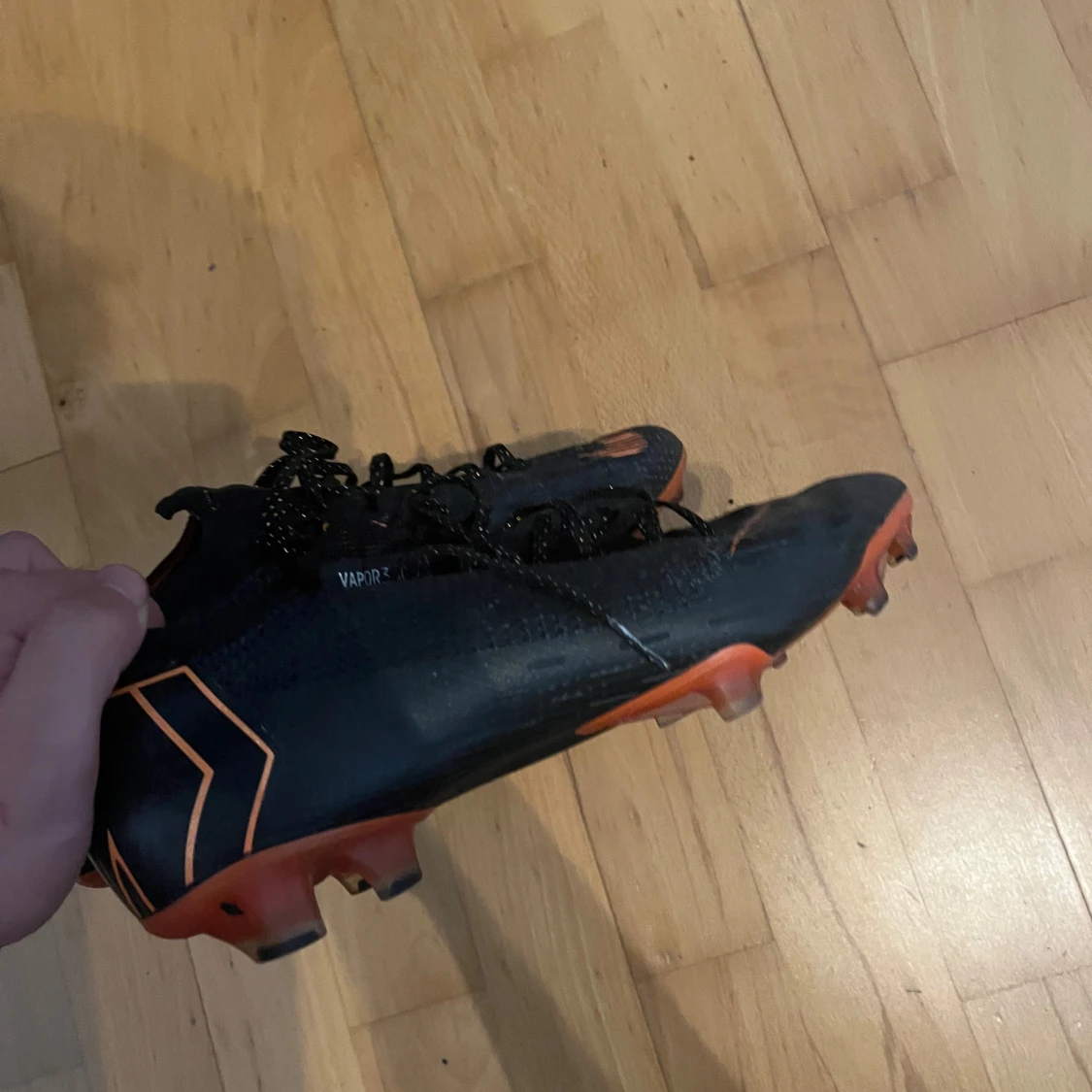 Fotbollsskor storlek 41 - 90