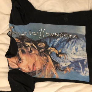 Madonna T-shirt - Madonna diamond T-shirt with diamonds on front and back. Fits with every outfit.