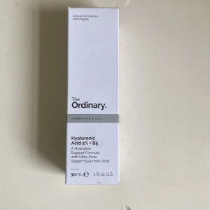 hyaluronic acid  - säljer denna hyaluronic acid från the ordinary💓helt oanvänd 