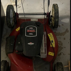 Gräsklippare  - Säljer denna gräsklippare för 1200kr, funkar utmärkt. 